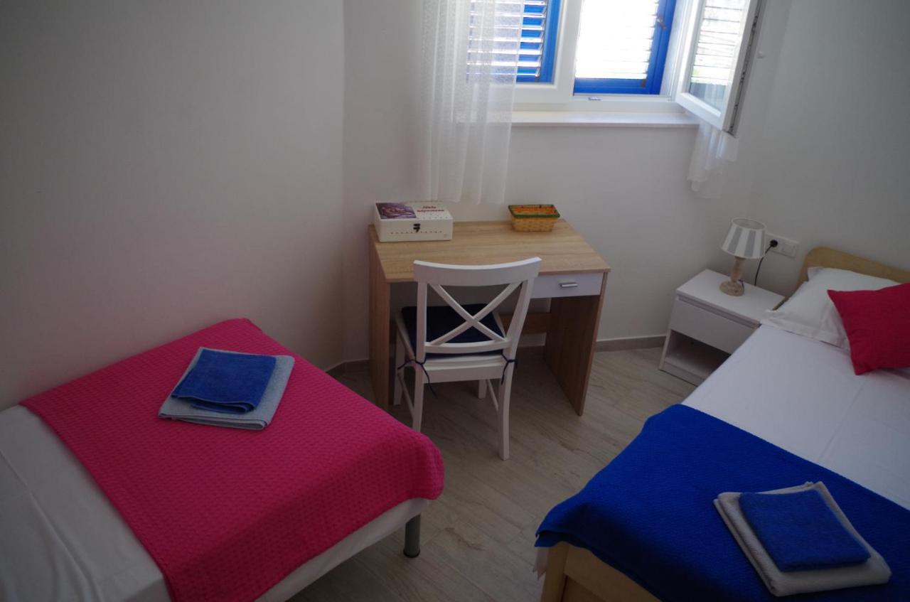 Apartments By The Sea Slatine, Ciovo - 14158 Εξωτερικό φωτογραφία