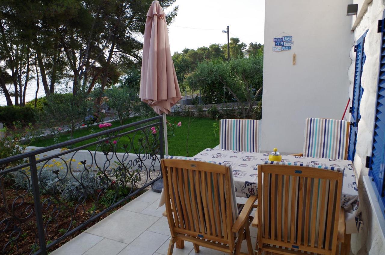 Apartments By The Sea Slatine, Ciovo - 14158 Εξωτερικό φωτογραφία